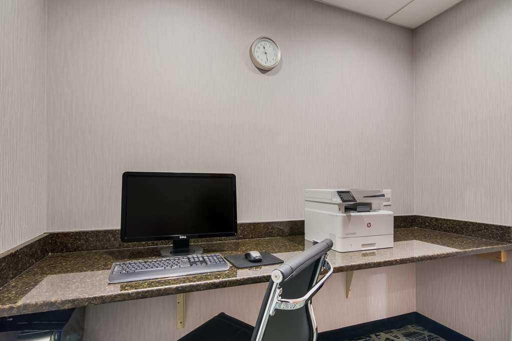 Best Western Smithfield Inn Facilities photo